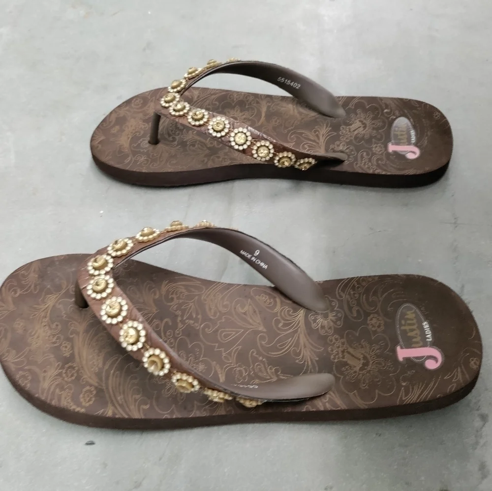 Justin Woman's flip flops